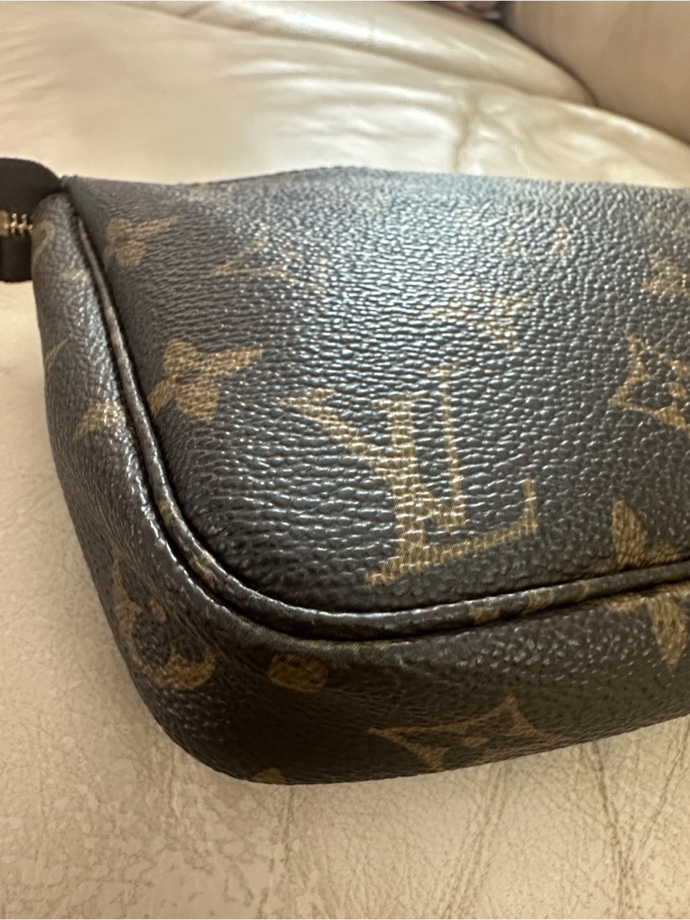 Authentic Louis Vuitton Monogram Pochette Accessories - Picture 7 of 9
